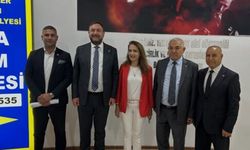 CHP’li İlgezdi, İzmir’de sahaya indi: Gümrükçü ziyareti ve esnaf buluşması