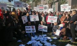 İzmir'de depremzedelere 'fırsatçı müteahhit' şoku: İZDEDA'dan Bakanlığa çağrı