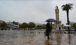 İzmir’e yaz promosyonu… Gök gürültülü yağış geliyor