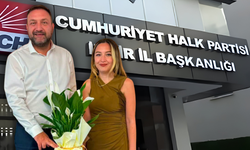 Karabağlar Gençlik Kolları Başkanı Gülenç görevden alındı: Gümrükçü’yü ziyaret etmişti