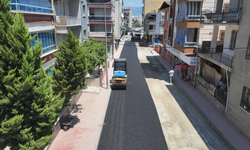 Manisa Büyükşehir’den Alaşehir’de sıcak asfalt çalışması