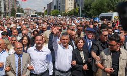 Özgür Özel'in partisinden son kulisler: İsim, logo ve kadroda sürpriz gelişmeler