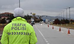 Trafikte ikinci şans bitti: Stajyer ehliyetinde kurallar sil baştan!