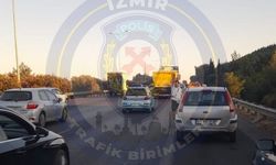 Işıkkent rampalarda zincirleme kaza: Yetkililerden Buca yönüne uyarı