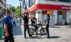 Karşıyaka Çarşısı’nda araç denetimi