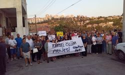 Çiğli’de acılı dededen Tugay ve Yıldız’a tepki: Oy isterken geliyorsunuz, şimdi neredesiniz?