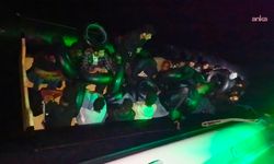 İzmir sularında can pazarı: 25 düzensiz göçmen kurtarıldı