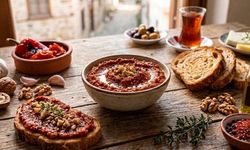 Evde kahvaltılık sos yapmak çok pratik! Acı sos nasıl yapılır?