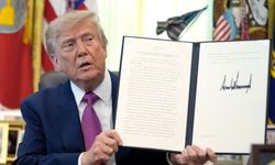 Trump’tan yeni imza: Gölün adını değiştirdi
