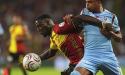 İsmail Köybaşı'na galibiyetle veda: Göztepe jübile maçında Trabzonspor'u 2-1 devirdi