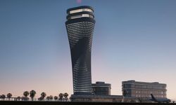Uraloğlu'ndan Antalya Havalimanı paylaşımı: 77 metrelik projede yeni aşama