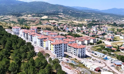Balıkesir depremlerinin ardından yapılan 305 konut kurayla teslim edilecek