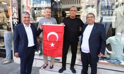 Buca’da 30 Ağustos heyecanı esnafla buluştu