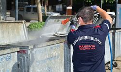 Manisa Büyükşehir’den çöp konteynerlerinde temizlik ve ilaçlama seferberliği