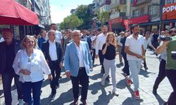 CHP’li Canpolat’tan 'sokağa çıkamazlar' eleştirilerine yanıt: Vallahi her gün sokaktayız