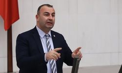 Menderes seçiminden sonra YENİ Partili Arslan’dan kritik sorular: CHP’li meclis üyesinin AKP binasında ne işi var?