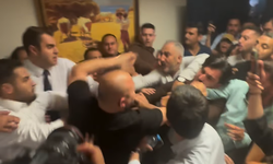 Menderes başkanvekili seçiminde yumruklar havada uçuştu