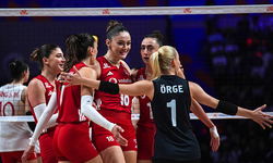 Filenin Sultanları'ndan Avrupa Şampiyonası'na güçlü başlangıç: Letonya’ya set vermedi