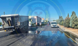 Trafik Birimleri uyardı: Çekici dorsesi koptu… O şeritler trafiğe kapalı!