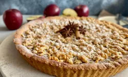 Bir dilim yetmeyecek... Kıyır kıyır elmalı tart tarifi