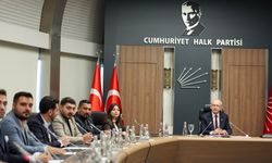 Kılıçdaroğlu Gençlik Kolları MYK'sıyla bir araya geldi