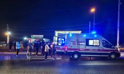 Yolun karşısına geçmeye çalışıyordu... Afyon’da aracın çarptığı yaşlı adam kurtarılamadı
