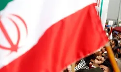 Hürmüz Boğazı açılmayacak… İran Trump’ı yalanladı