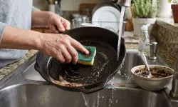 Kahve telvesini çöpe atmayın! Deterjanla karıştırınca bakın ne işe yarıyor