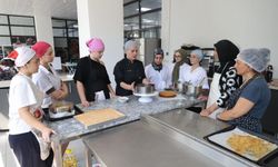 Konak’ta kadınlara istihdam kapısı: Pastacılık kursuna yoğun ilgi