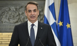 Yunanistan Başbakanı Miçotakis bisiklet kazası geçirdi