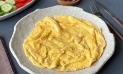Omletin en yumuşak hâli… Sütlü omlet tarifi