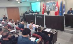 Karşıyaka Meclisi'nde görev değişimi: Başkanvekili ve komisyon üyeleri belli oldu