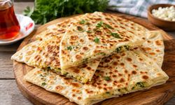 Hamur açmaya son… 10 dakikada kolay gözleme nasıl yapılır?