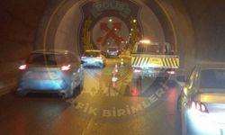 Konak Tünelleri’nde kaza: Mustafa Kemal Sahil Bulvarı istikametine dikkat