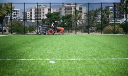 Bornova’da spor hamlesi… 3 mahalleye halı saha müjdesi