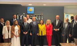 İYİ Parti İzmir’den ‘fon vurgunu’ açıklaması: Kapatmaya kalkmayın, bedeli ağır olur!