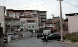 Bornova’da musluklardan çamur aktı: Suyu kullanamıyoruz!