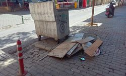 Karşıyaka’da yaz bitti, moloz sorunu bitmedi: Yurttaşlar çözüm bekliyor