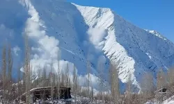 Nepal’de bu kez çığ felaketi: Kayıp 10 kişiyi bulmak için çalışmalar sürüyor!