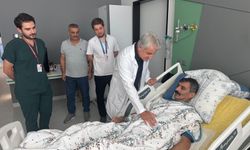 İzmir’de 57 yaşındaki hastadan 2,5 kiloluk kitle çıkarıldı