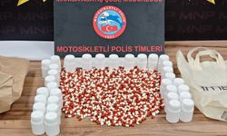 Suç defteri kabarık sürücü… Çantasından ecza deposu çıktı