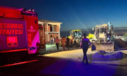 Büyükçekmece'de göçük: 2 işçiden biri kurtarıldı