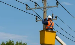 İzmir'de planlı elektrik kesintisi! 30 Eylül hangi ilçelerde, ne zaman elektrikler gelecek?