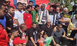 Amedspor ve Beşiktaş taraftarından örnek dayanışma: Narin Güran ve Rojin Kabaiş'in mezarını ziyaret ettiler
