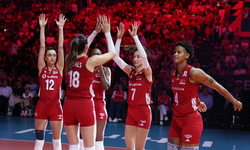 Filenin Sultanları çeyrek finalde: Azerbaycan’a set vermediler