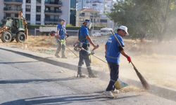 Buca’da kapsamlı saha çalışması: Yenigün mahallesinde temizlik seferberliği