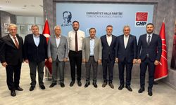 İzmir’de CHP’li eski belediye başkanları 30 ilçede sahaya iniyor