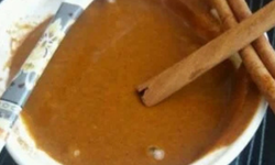 Kavanozda hazırlayıp tüketiliyor... Soğuk algınlığı ve öksürük için ballı karışım