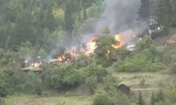 İnebolu’da yangın paniği: Alevler 7 eve sıçradı