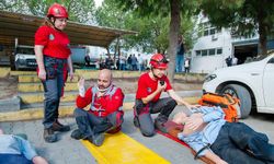 Karşıyaka depreme hazır: Belediye personeline tahliye tatbikatı